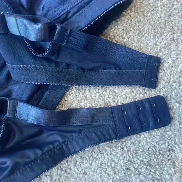 Trulife Barbara Navy Mastectomy Soft Cup Lace Bra 42B - Picture 8 of 10